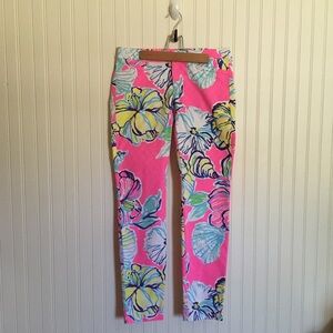 Lilly Pulitzer Kelly pants in Swept by the Tides pink shell print size 2 EUC